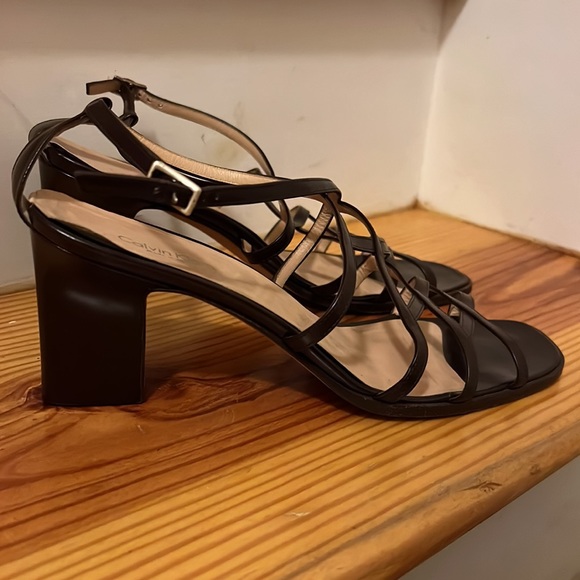 Calvin Klein strapy sandals - Picture 2 of 4